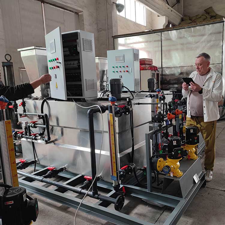 Automatic Dry Powder Proportioning and Dosing Device